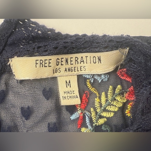 Anthropologie Free Generation Embroidered Floral Short Flutter Sleeve Med. Boho - Picture 8 of 12